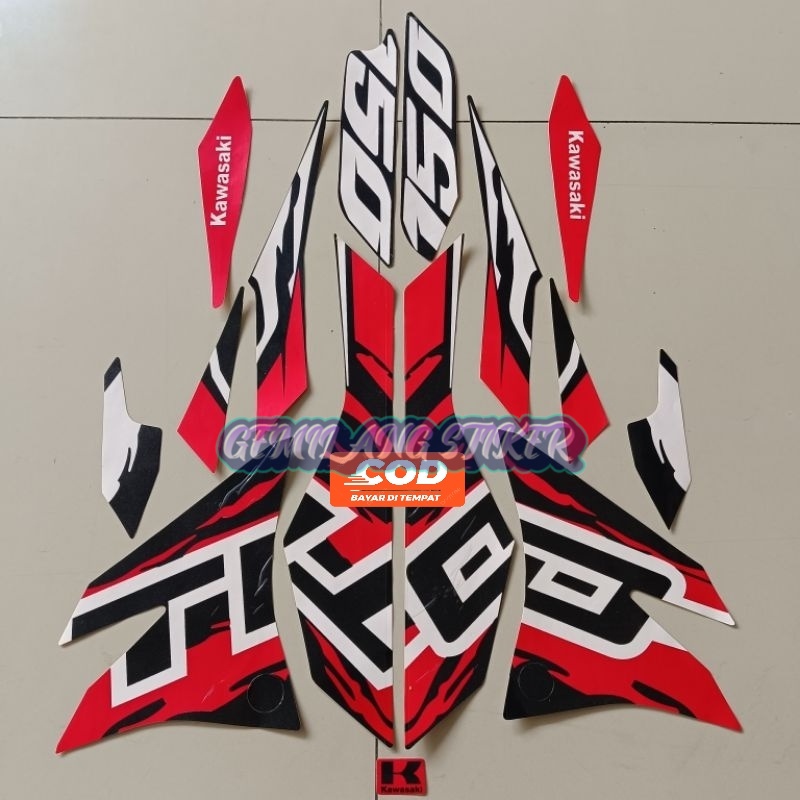 Striping Decal Polet Sticker motor kawasaki D-Tracker dtracker 2020 2021 2022 se hitam merah list