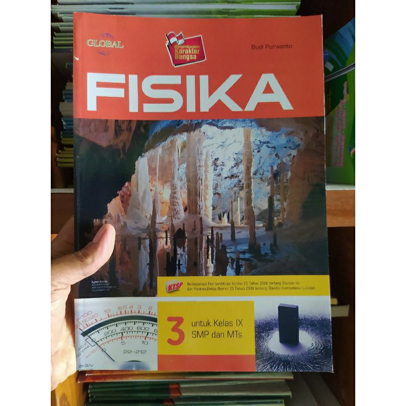 Global Fisika Kelas 3 KMI Gontor