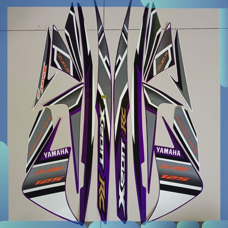 Stiker striping motor yamaha xeon rc 125 2013 ungu  standar bagus
