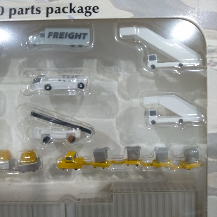 Airport Accessories 20 Parts Package JC Wings 1:400