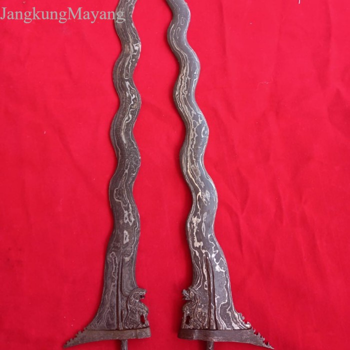 

Keris E antik
