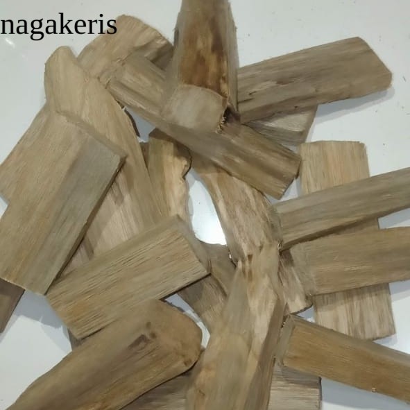 

kayu gaharu bakar - sandalwood laris