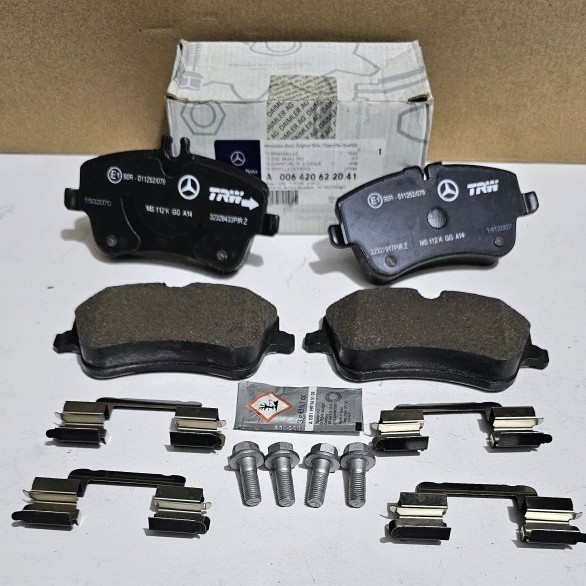 kampas rem depan w203 mercedes Original