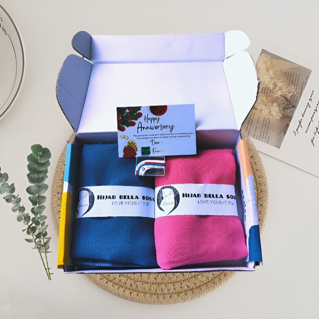 

AB5 | Hampers Kado Cewek | Gift Box Bella Square