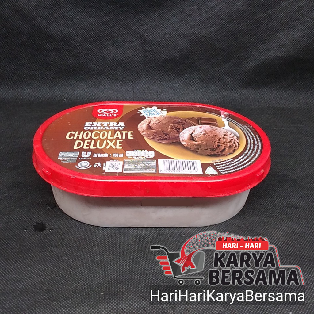 

ES KRIM ICE CREAM WALLS WALL'S EXTRA CREAMY CHOCOLATE DELUXE 700ML