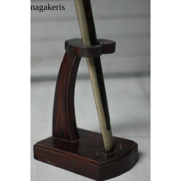 

jagrak keris minimalis terbaru