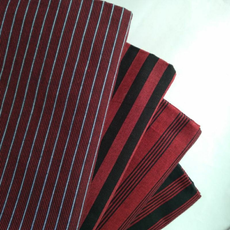 LURIK Kain Lurik Hitam Merah Maroon / Batik Lurik Burgundy / Bahan Sorjan / Baju Adat Jawa