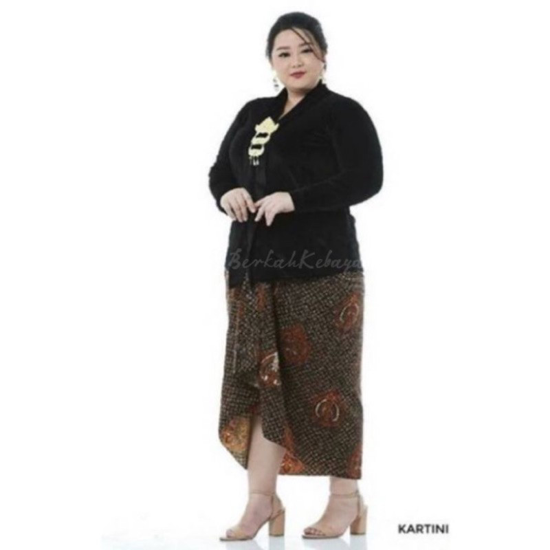 Baju Kebaya Bludru Kartini Ukuran Jumbo / Kebaya bludru kartini