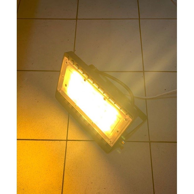 Lampu tembak sorot floodlight led warna 50W 50 watt Audalux - Kuning