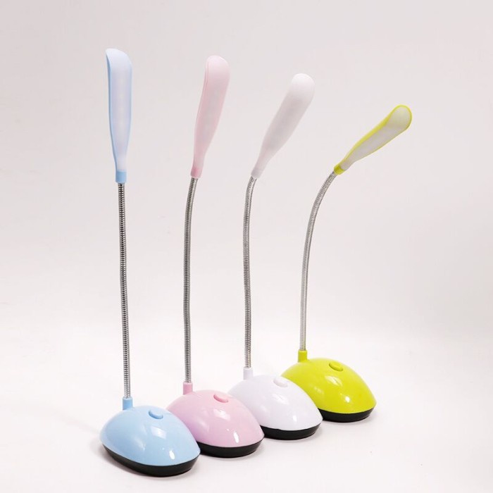 Lampu Duduk Led Mini Unik Aesthetic Minimalis Pada Meja Belajar