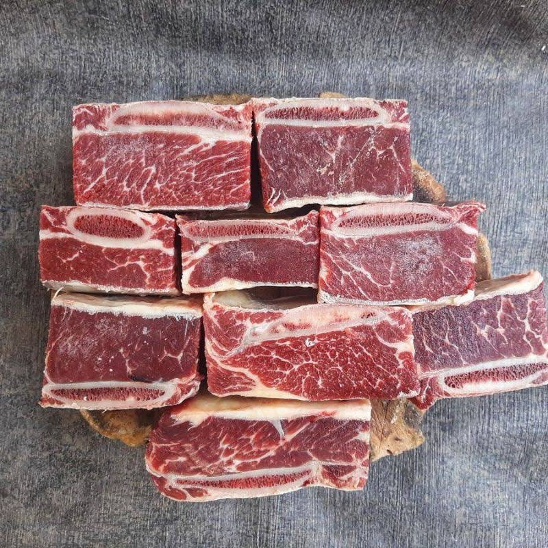 

Iga Sapi Kualitas Super Daging Tebal Beef Short Ribs 500G