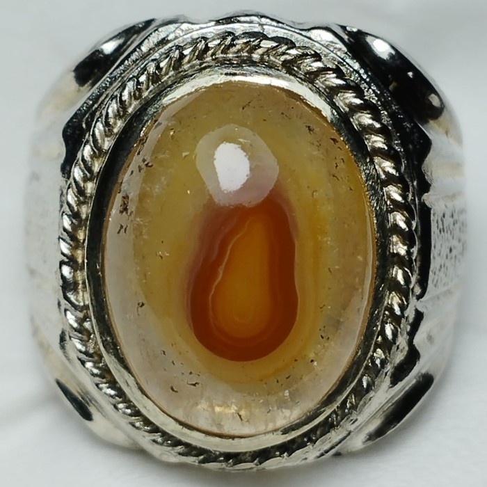 Cincin Batu Akik Natural Kristal Motif Gambar Buah Merah Delima Antik