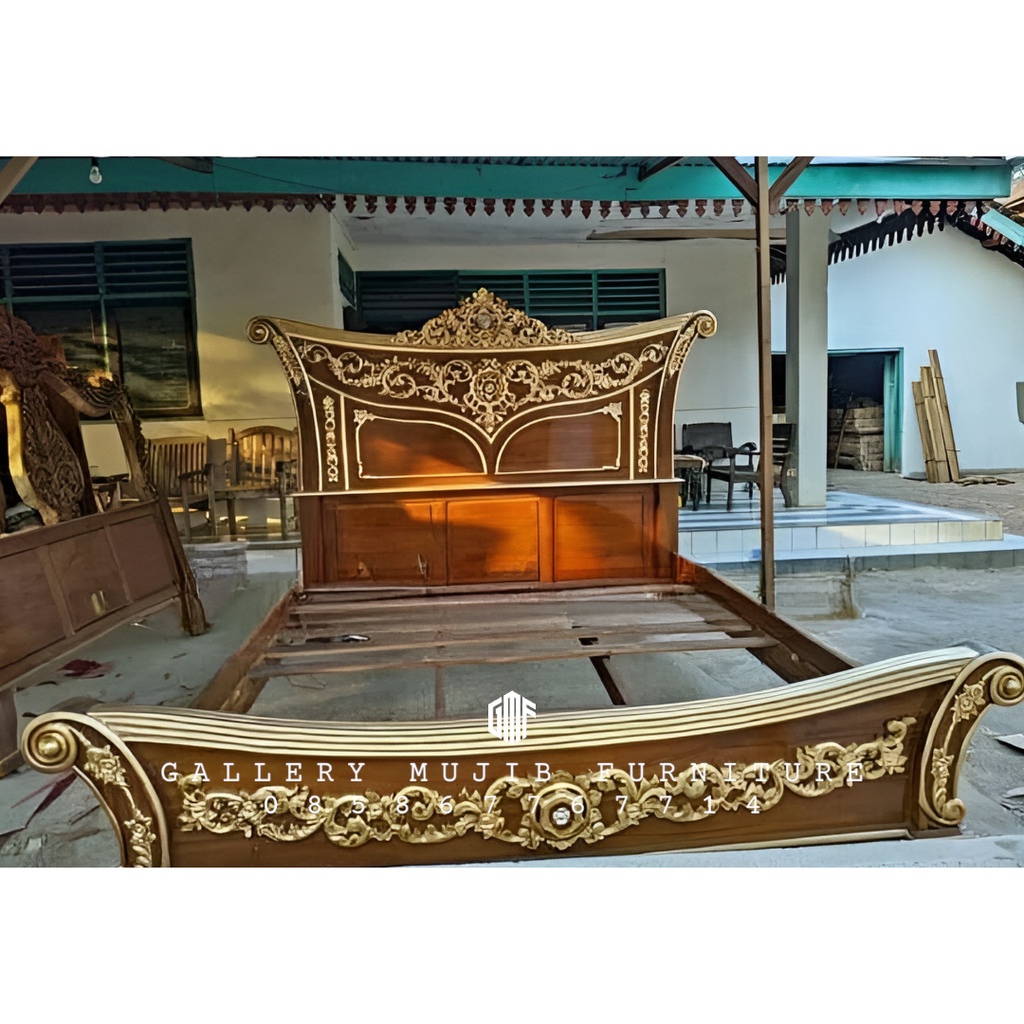 Tempat Tidur Jati Mewah Davinsi, Ranjang Ukir Kayu Jati Jepara