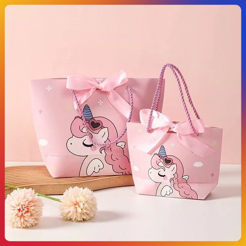 

Kantong kertas kado kartun/tas kado liburan/kantong kertas kado ulang tahun (dengan pita)