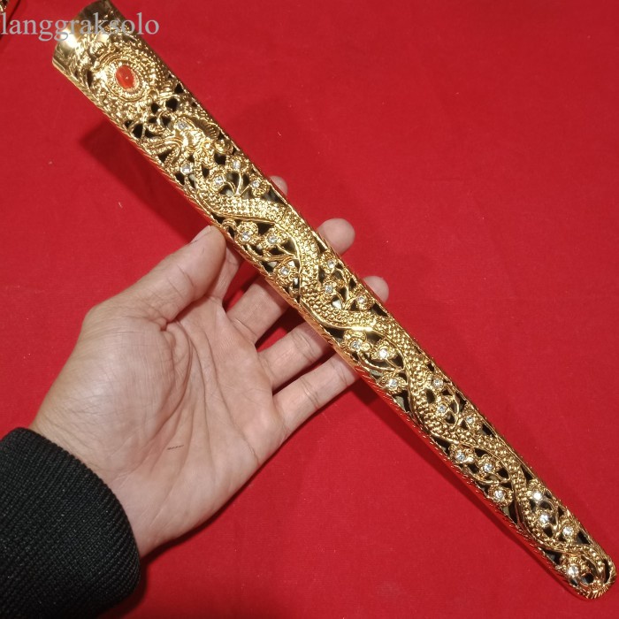 

Pendok Silih Asih Motif Naga Hias Batu Permata Sepuh Emas antik