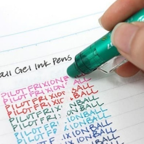 

Pulpen Pilot Frixion Clicker Erasable 0.5/0.7 mm - 1 lusin isi 12 pcs - Biru, 0.5 mm