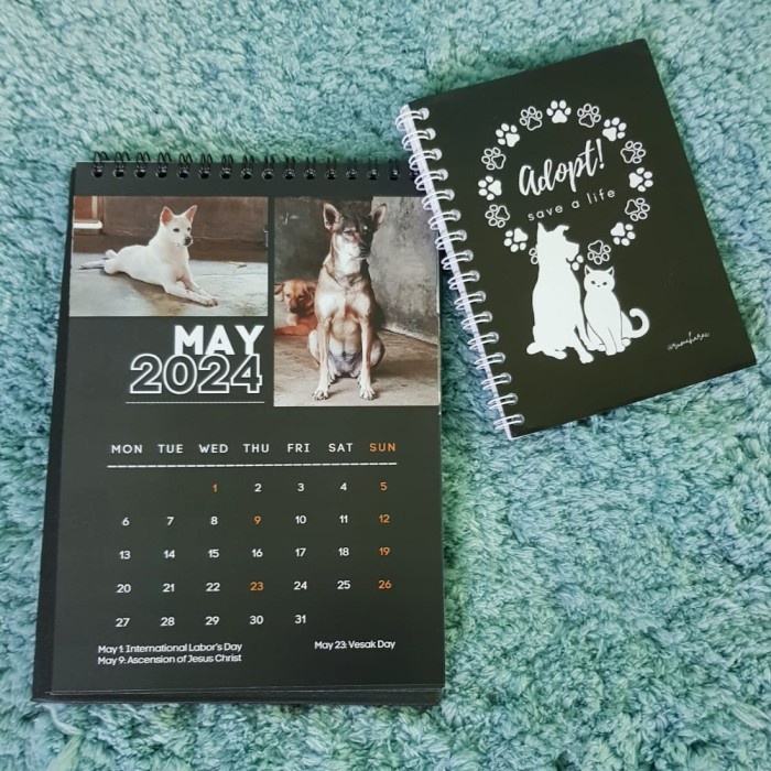 

: Kalender Meja rumaharac 2024 bonus note lucu - Putih
