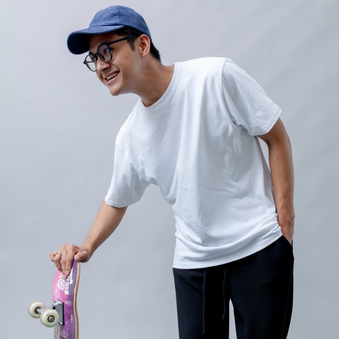 Common Goods Heavy Weight Regular T-Shirts - White
