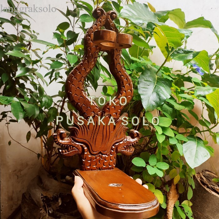 

JAGRAK KERIS NAGA KEMBAR KAYU JATI ALASAN ISTIMEWA antik