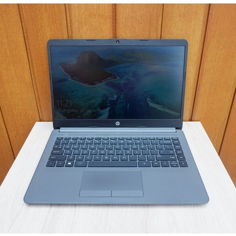 Laptop HP 245 G8 AMD Ryzen 5 5500h Radeon Vega 3 Ram 16Gb Ssd 1TB