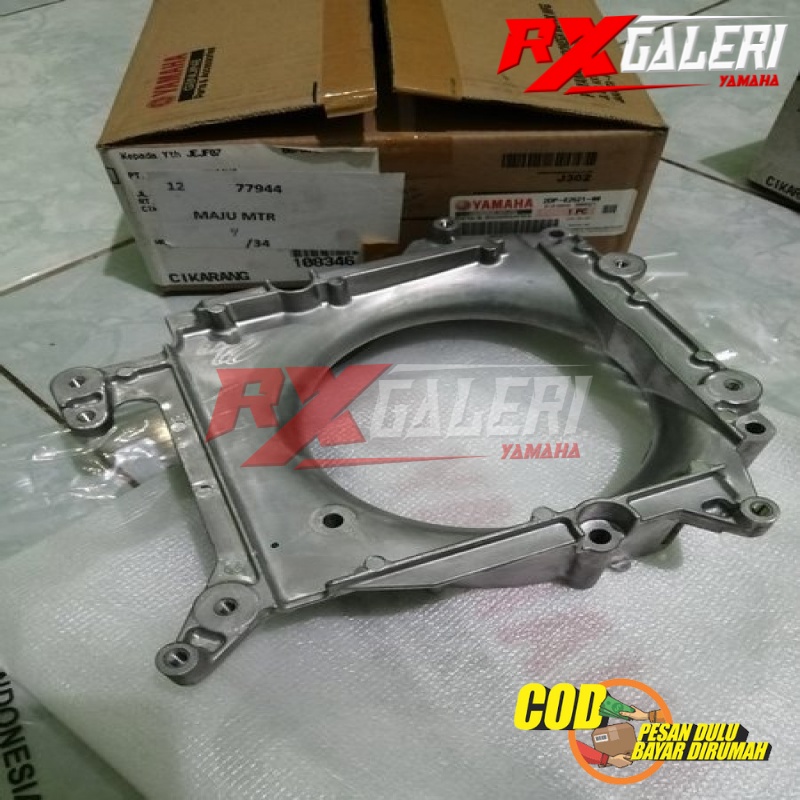 dudukan radiator Nmax N max Asli 2DP-E2621-00