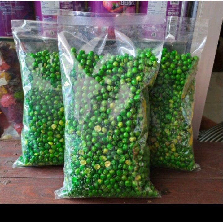 

Kacang polong 1 Kg / Snack kacang polong gurih renyah lezat / cemilan enak gurih/cemilan cocok untuk dijadikan hidangan