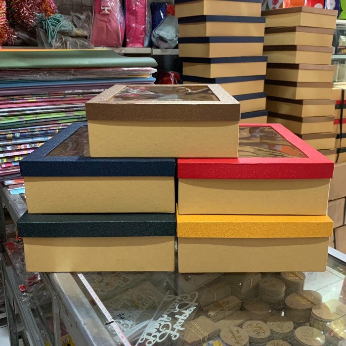

Box Kado / Kotak Kado 35 x 25 x 9 cm / Hard Box / Kotak Hampers - full tutup, 30x25x12 cm