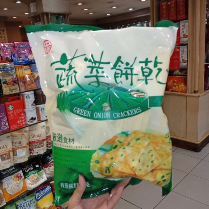 

biskuit chung hsiang green onion crackers 360g biscuit 中詳 snack