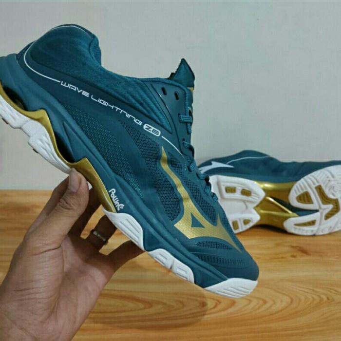 Terlaris ✨ -Sepatu Volly Mizuno WLZ 6 Low Premium Sepatu Voli Mizuno WLZ 6 Murah - 40, NO 1