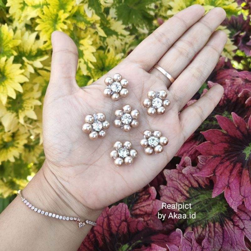 Payet tabur bunga rangkai