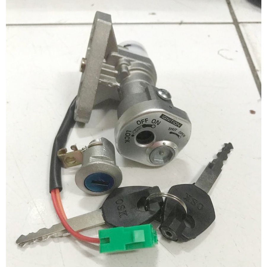 Kunci Kontak Motor Suzuki Smash Old 110 Set Kunci Jok