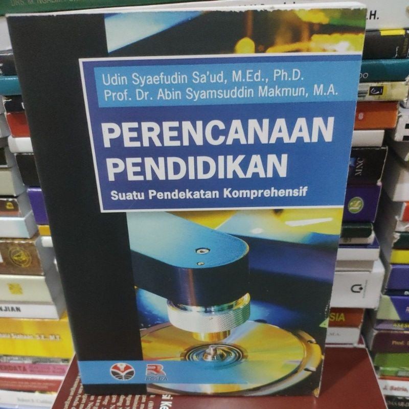 

perancangan pendidikan oleh udin syaefudin saud