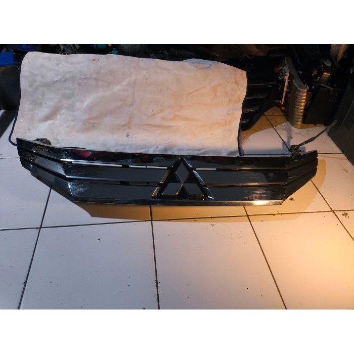 Grill Mitsubishi Xpander 2017-2020