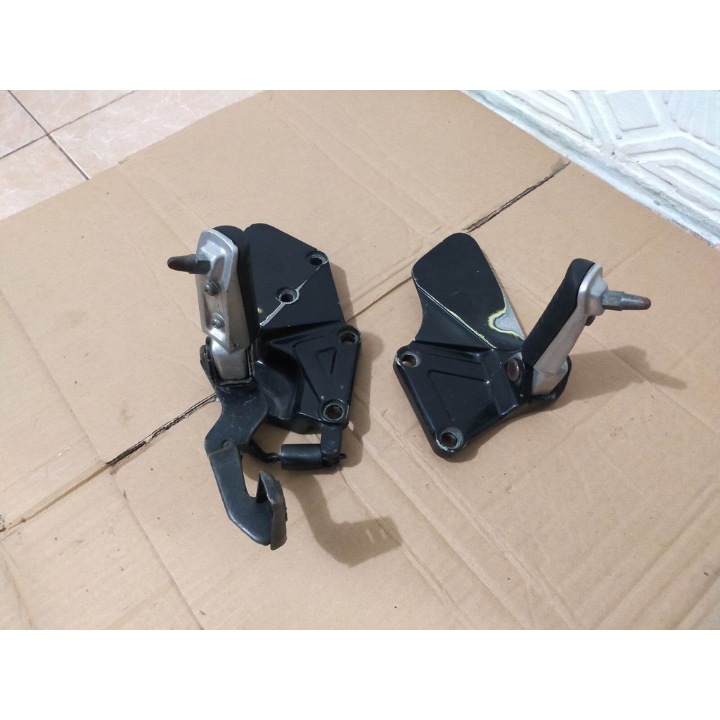 FOOTSTEP DEPAN KAWASAKI NINJA RR