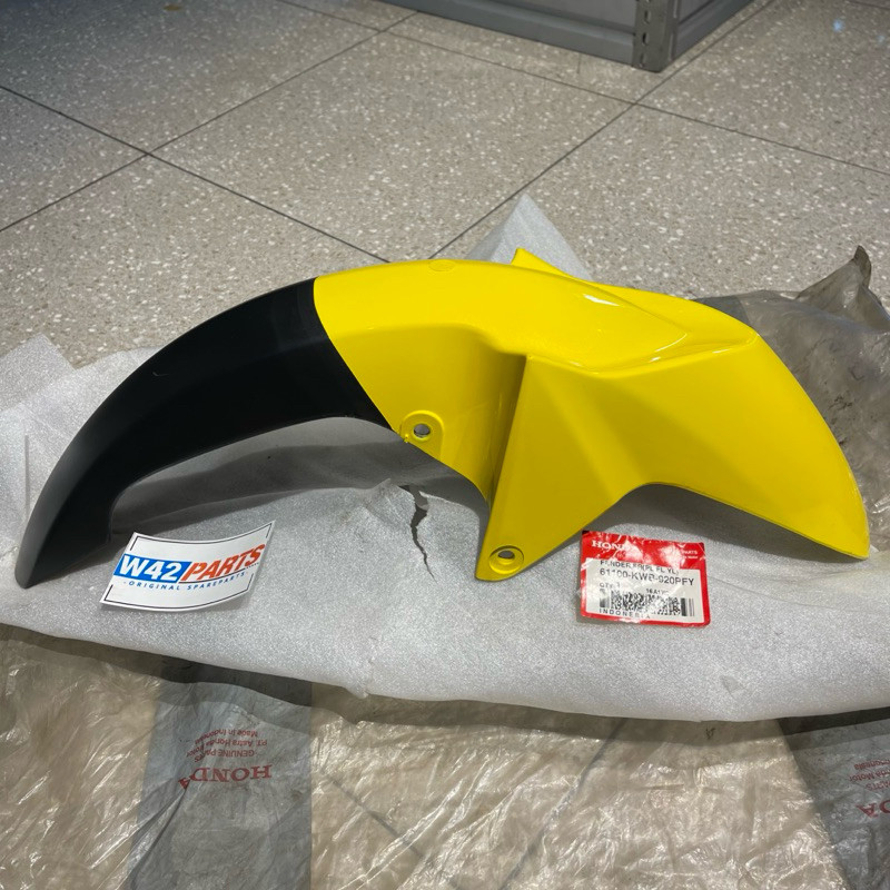 61100 KWB 920PFY SPAKBOR DEPAN BLADE KARBU 110 KUNING ORIGINAL AHM