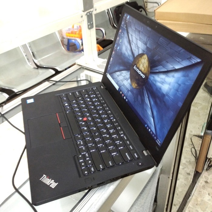 laptop murah Lenovo T480 core i5 gen8 SSD 256Gb touchscreen