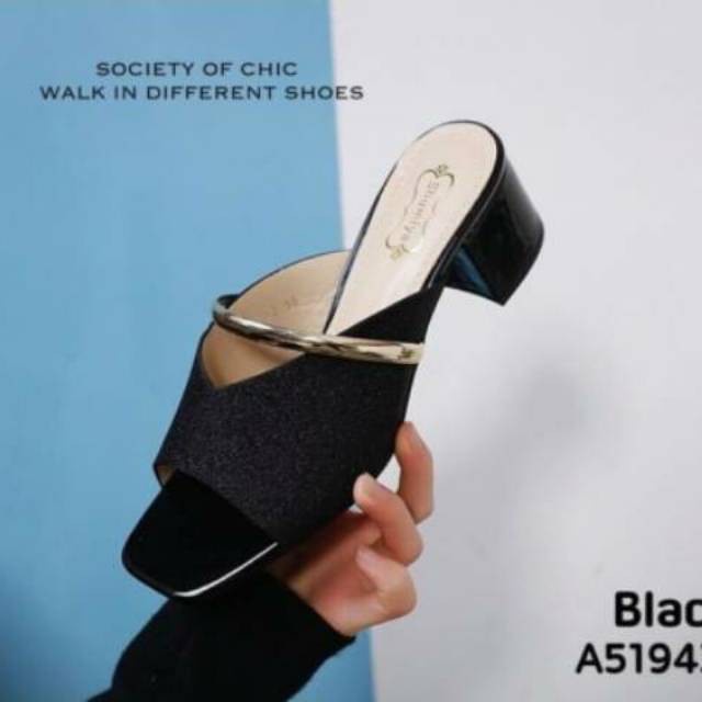 Ut 06 Sepatu Hak Tahu Motif Gliter