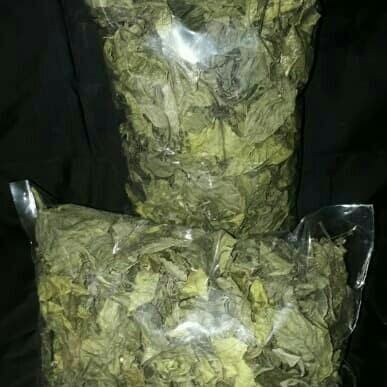 

Daun keji beling kering 500 grm WN