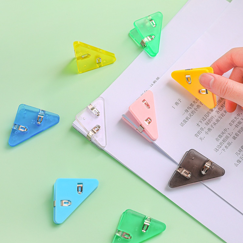 

MCC Paper Clip Segitiga Warna-Warni Klip Sudut Penjepit Buku Akrilik Penjepit Kertas Binder Plastik Clips Book & Paper Corner Perlengkapan Kantor Sekolah