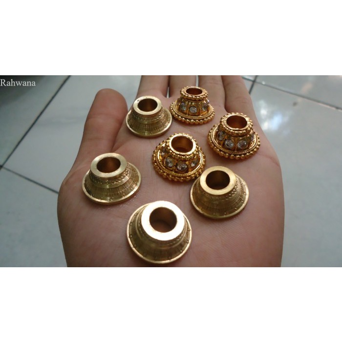 

Mendak keris bahan kuningan mhr 80rb untuk aksesoris keris antik