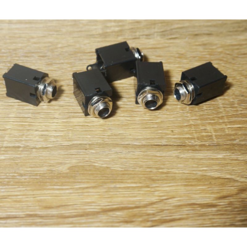 Soket Mic Mono PVC soket akai mono