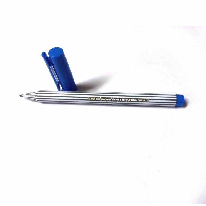 Ballpoint PILOT Balliner Garis Medium 0.8 - Biru