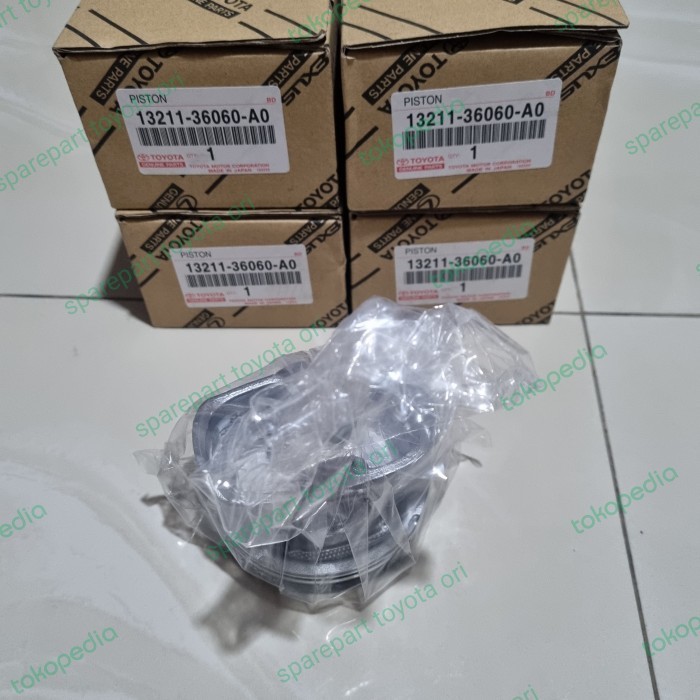 Piston Seher Standard Camry Hybrid AVV50 13211-36060-A0 4Buah berkualitas