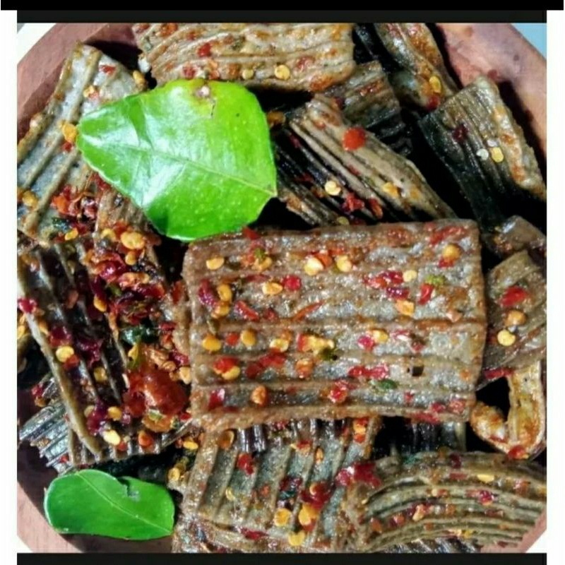 

-500 gram Krupuk jengkol pedas daun jeruk kemasan 500 gram NYEMIL SULTAN
