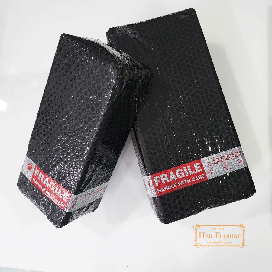 

EKSTRA BUBBLE WRAP / EXTRA BUBBLE WRAP/ EXTRA PACKING / SANGAT DISARANKAN EKSTRA PACKING
