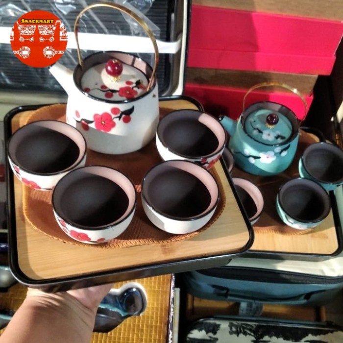 

Parcel Imlek 2024 / Hampers Imlek Chinese Teaset Teko Premium B