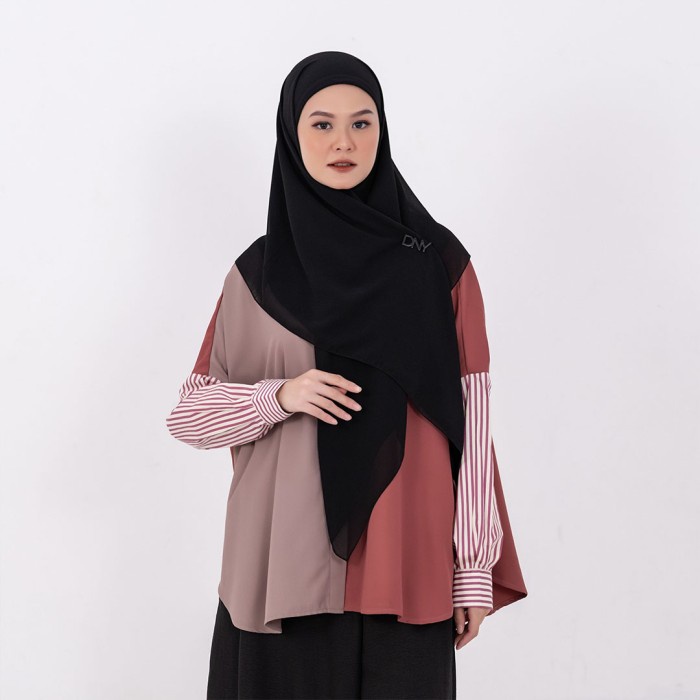 Hijab Deenay Segi Empat Polos Deenay Neefa Series VOL.2 - FLINT GREY