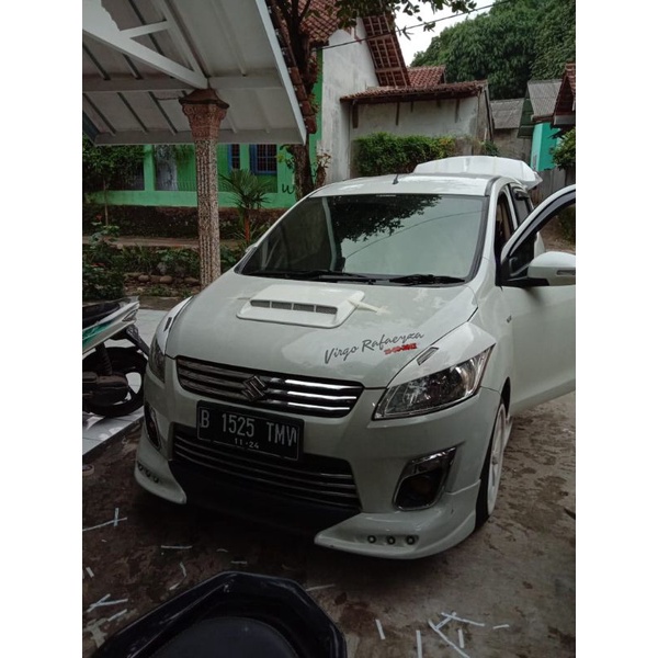 elied/mata sipit ertiga