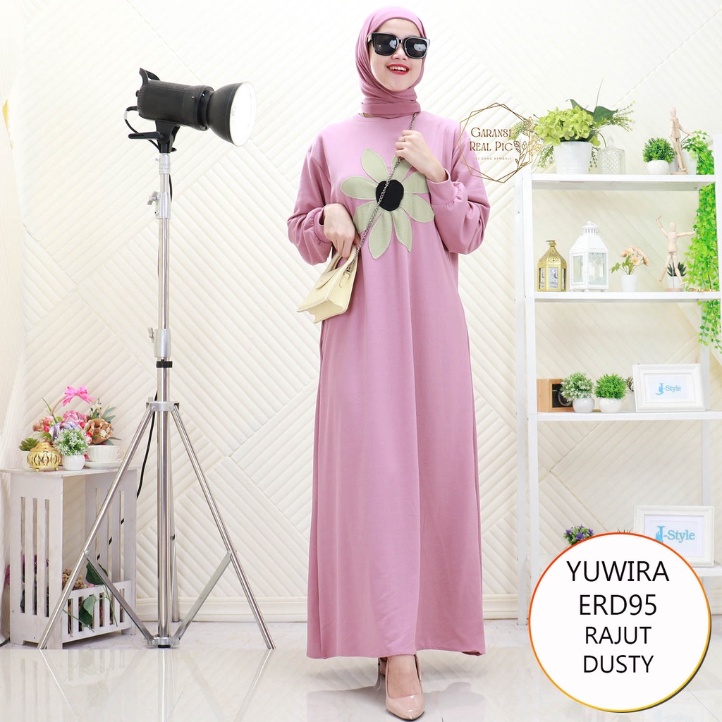 Yuwira Gamis Rajut Rib Tebal Saku Samping Wudhu Friendly
