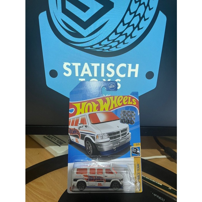 Hotwheels Dodge Van Putih  Factory Sealed FS 2023